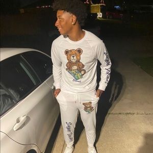 This is a good off brand jumpsuit and it’s a L